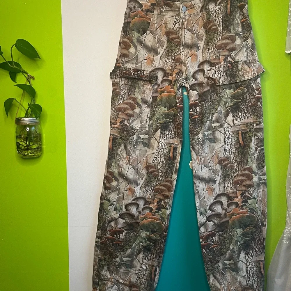 Mushroom Camouflage Cargo Pants - Picture 4 of 5